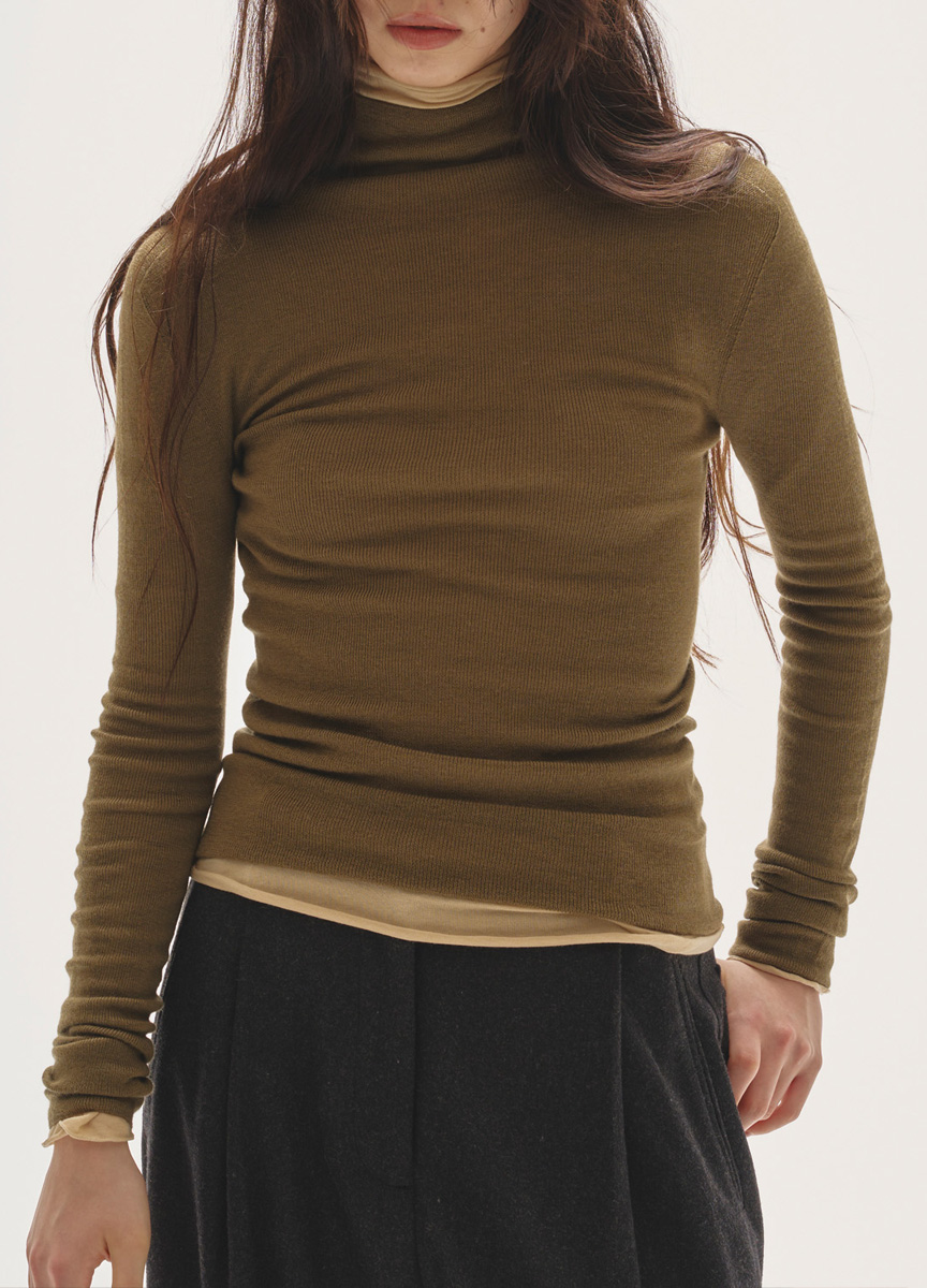 美麗諾羊毛高領上衣